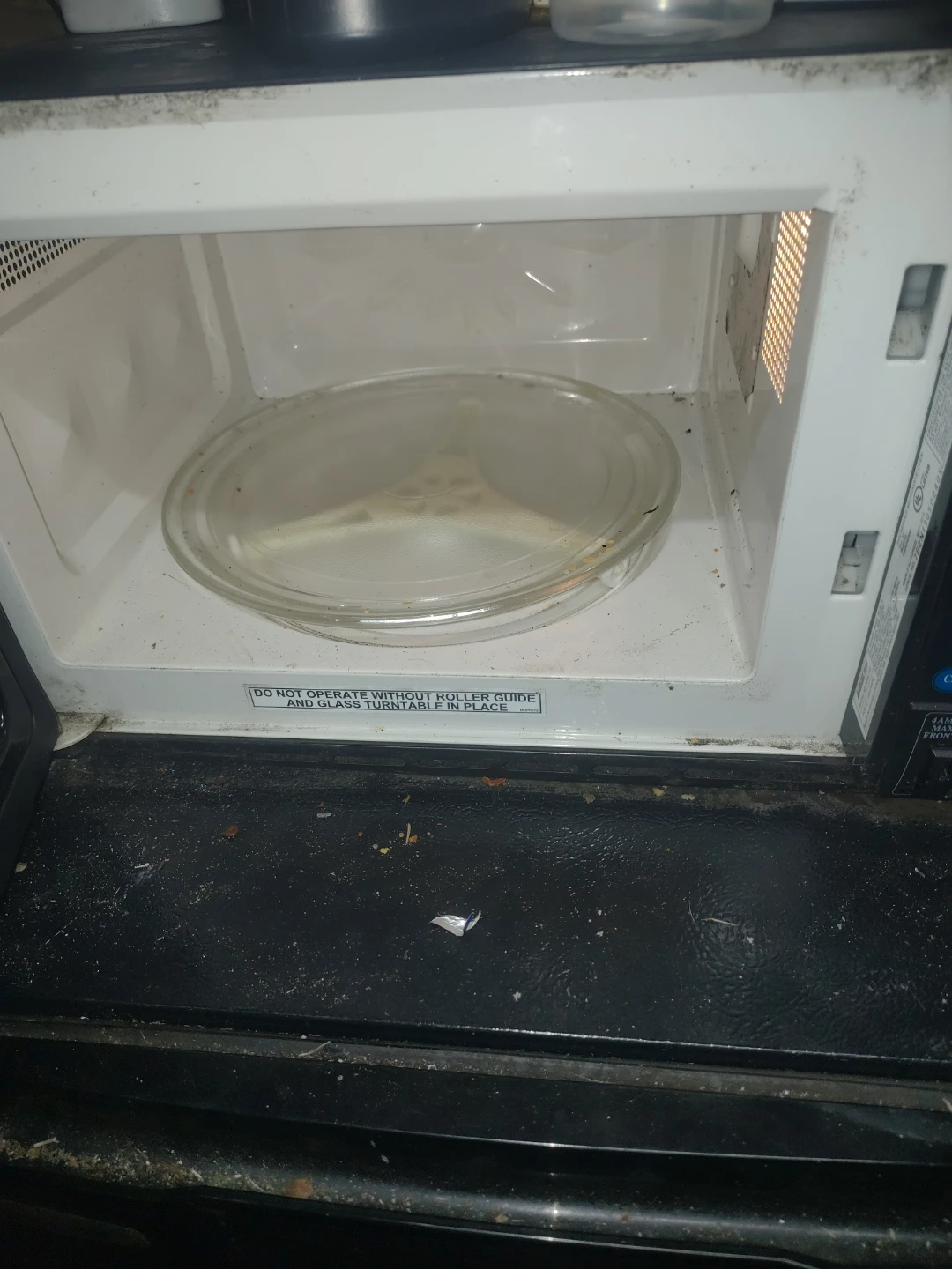 Magic Chef Microwave Oven - photo 3