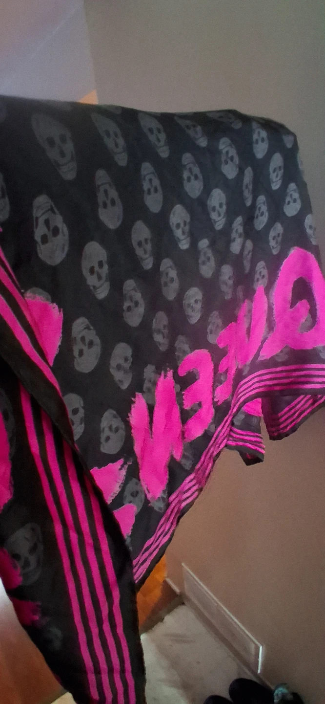 Alexander McQueen Graffiti Skull Scarf - photo 4