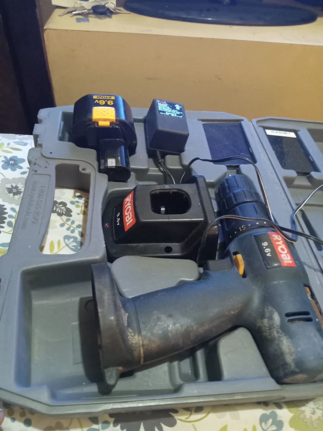 Ryobi 9.6V Cordless Drill with Case and Charger