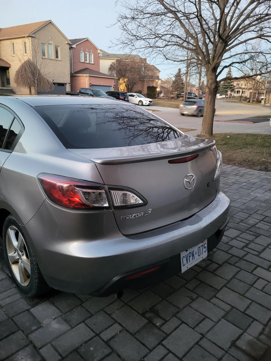 2010 Mazda 3 GX Sedan - photo 4