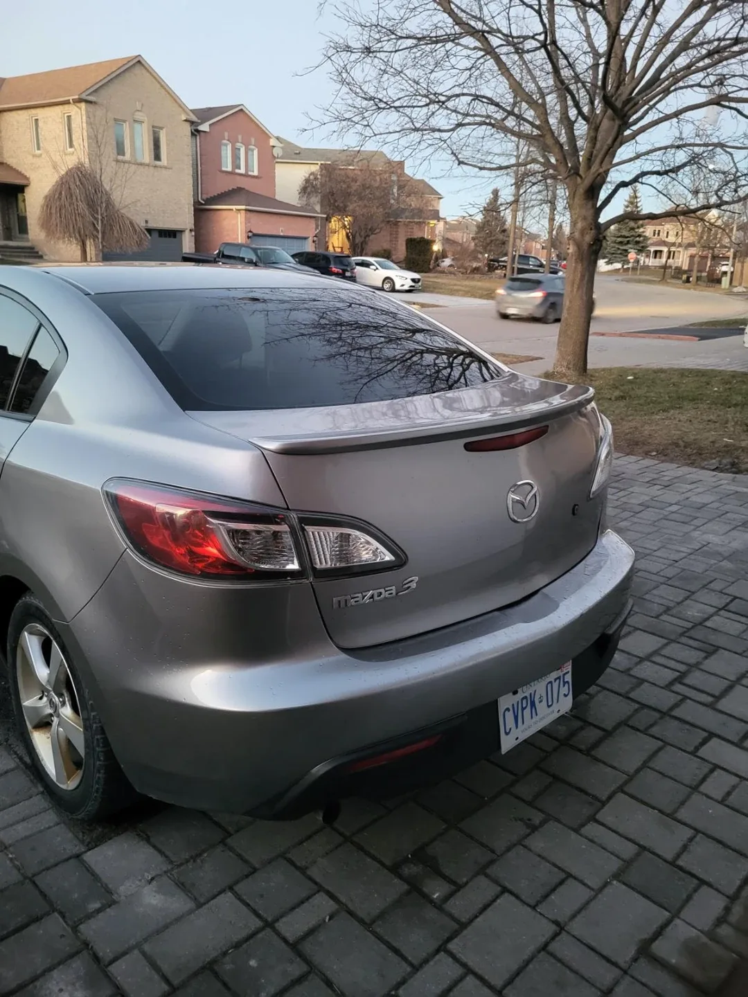 2010 Mazda 3 GX Sedan - photo 4