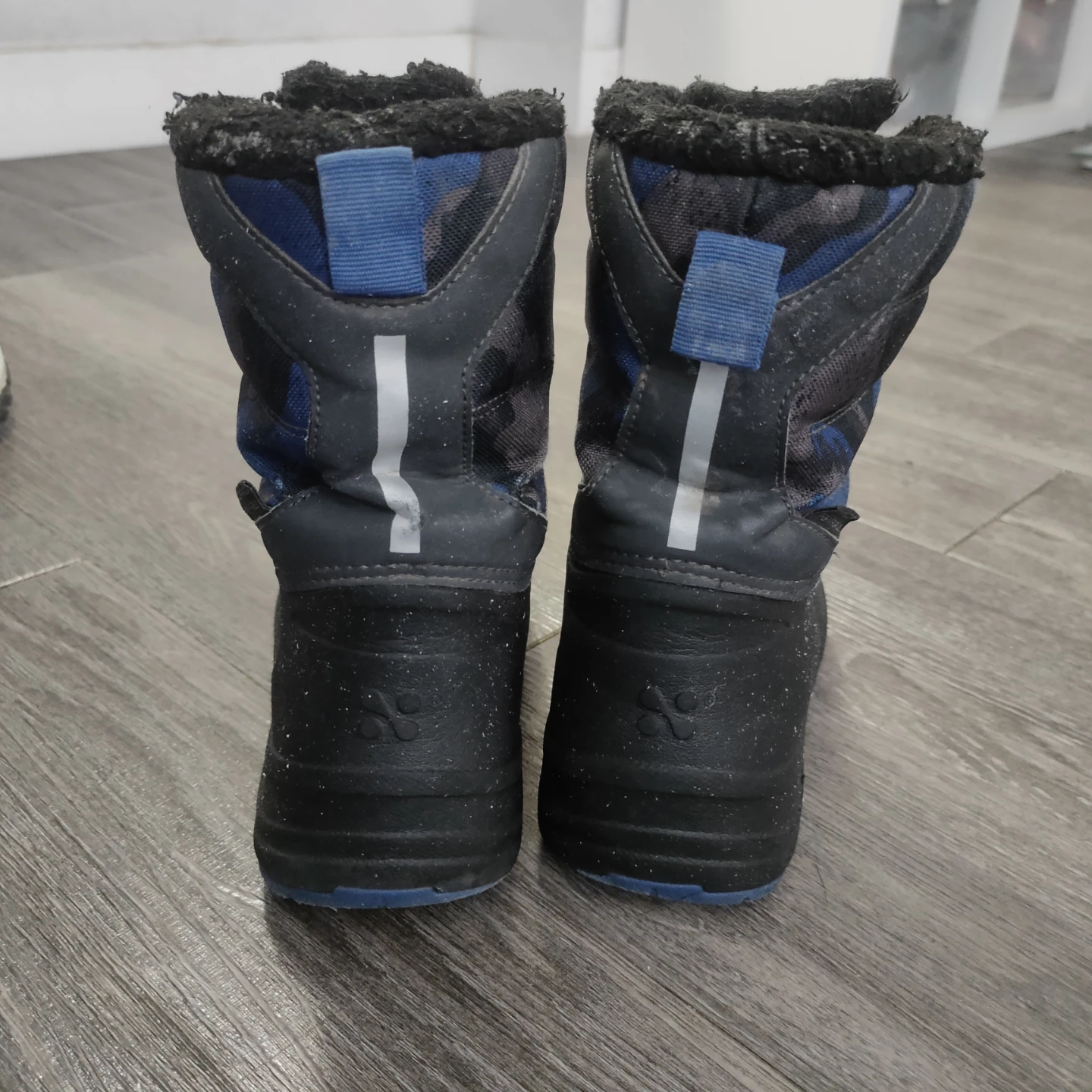 MOS : Boys Kamik Winter Boots size- 13 - photo 3