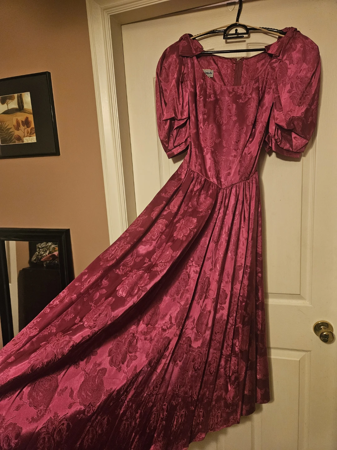 Vintage Fuchsia Floral Jacquard Dress with Puff Sleeves - photo 4