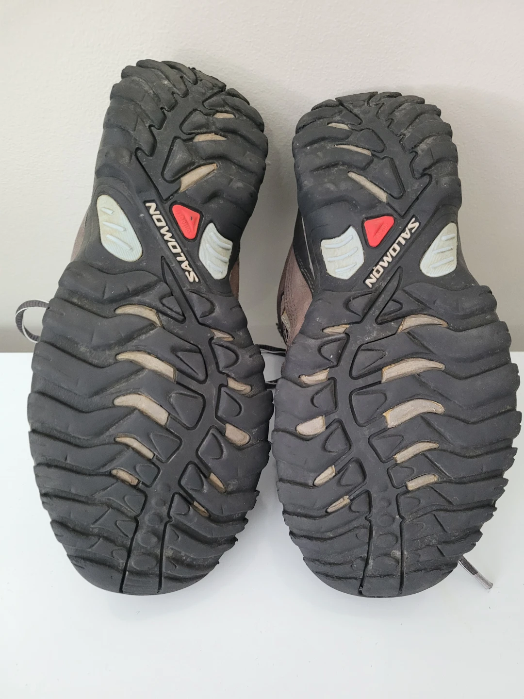 Salomon Women's Hiking Shoes Size 9 - photo 4