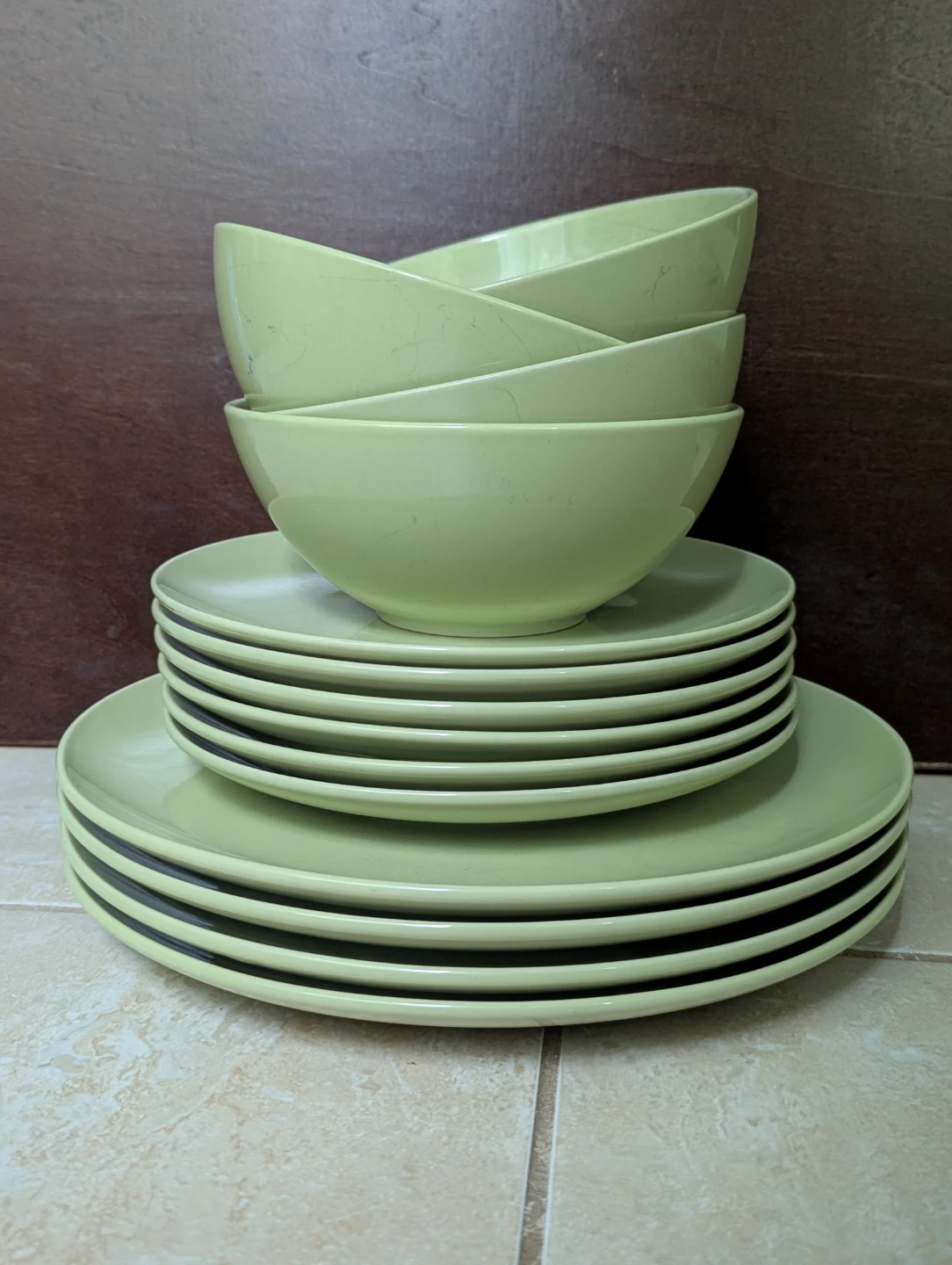 Light Green Bowl and Plate Set