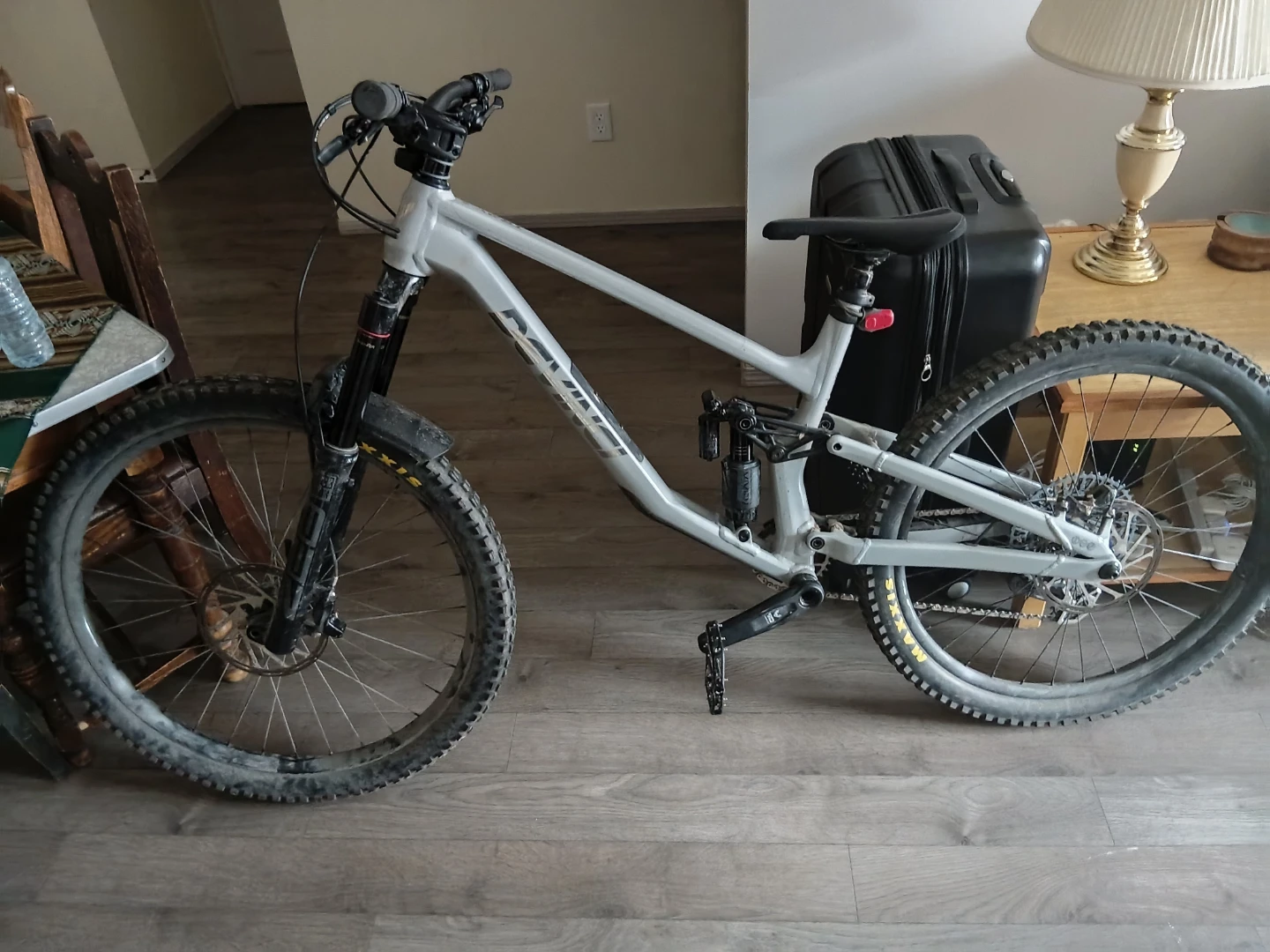 Devinci Troy Eagle LT (2025) - PERFECT CONDITION