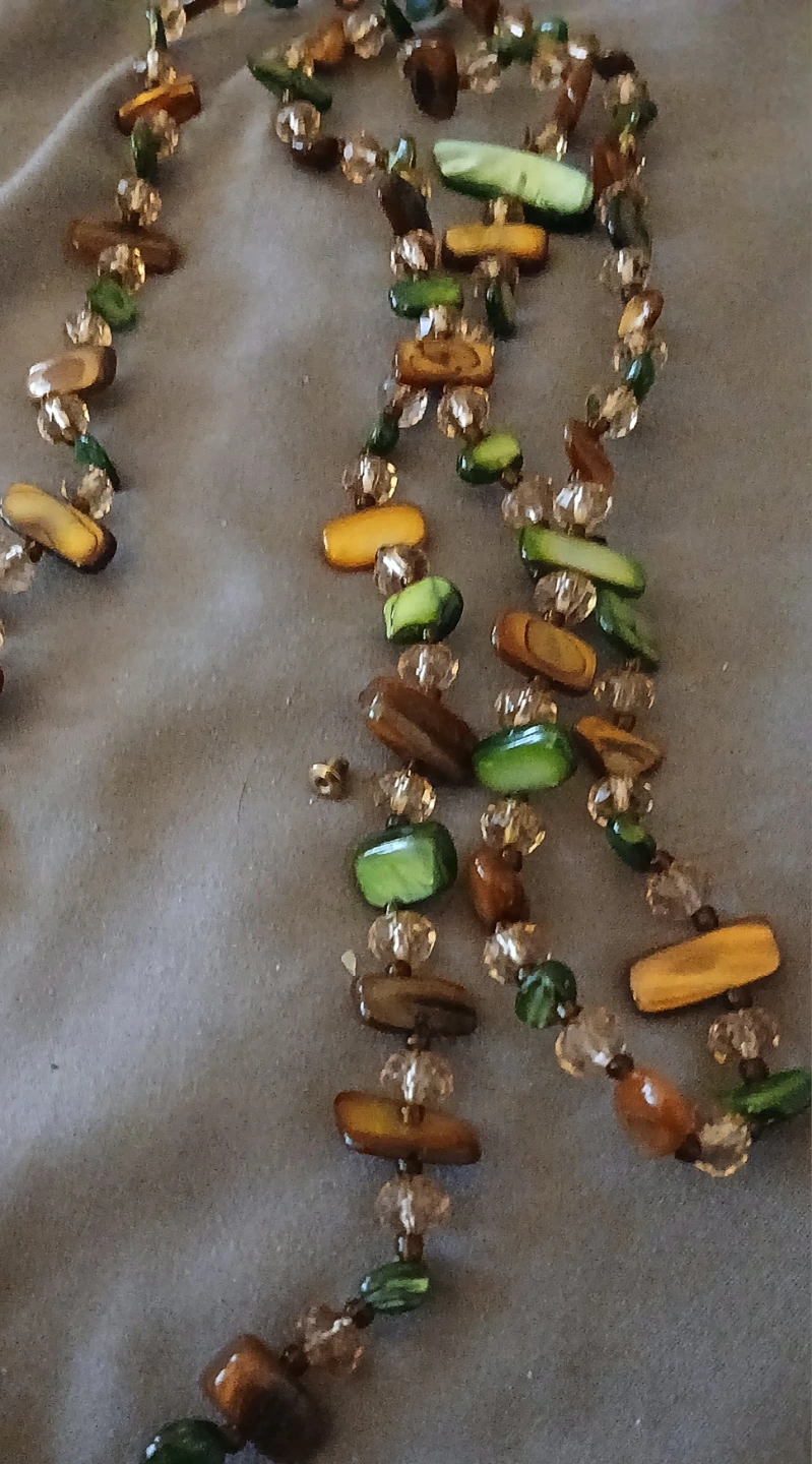 Beaded Necklace and Earrings Set - photo 3