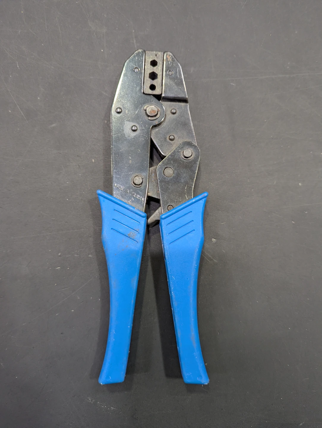 Amphenol CTL-1 Crimping Tool