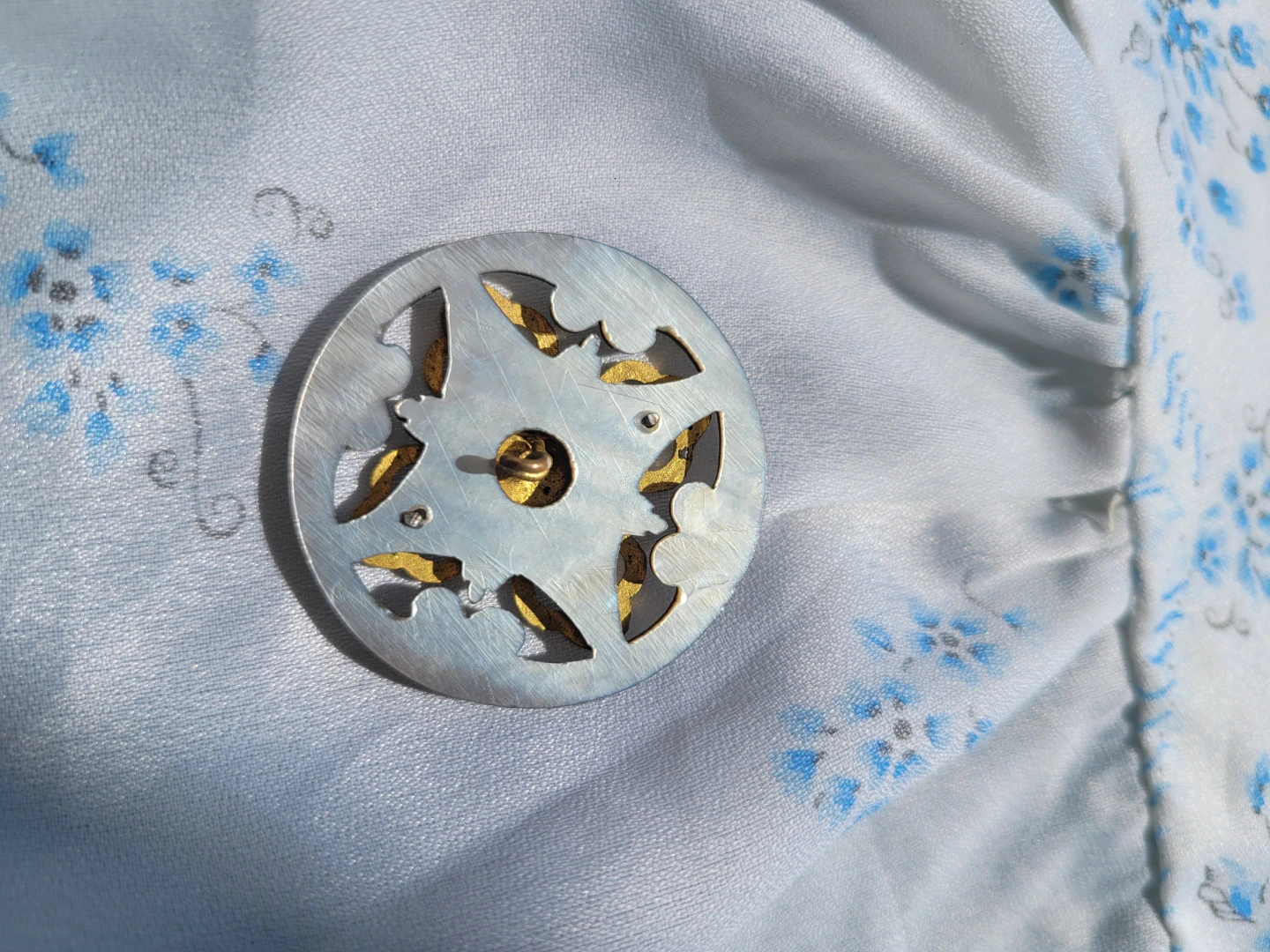 1920s Enamel Painter Button With Mother of Pearl - photo 3
