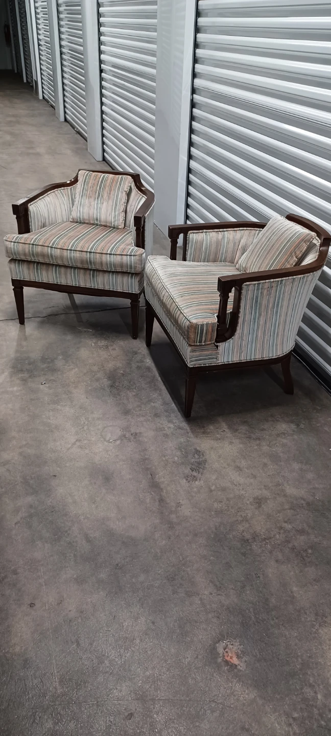 2 MID CENTURY MATCHING CHAIRS good condition