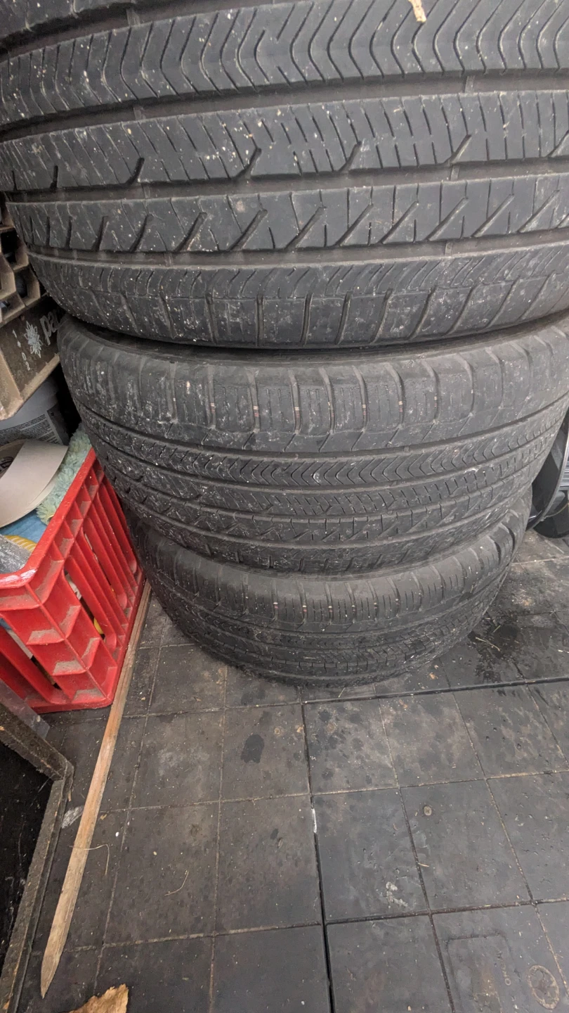Original Black Alloy Rims & New Tires - photo 3