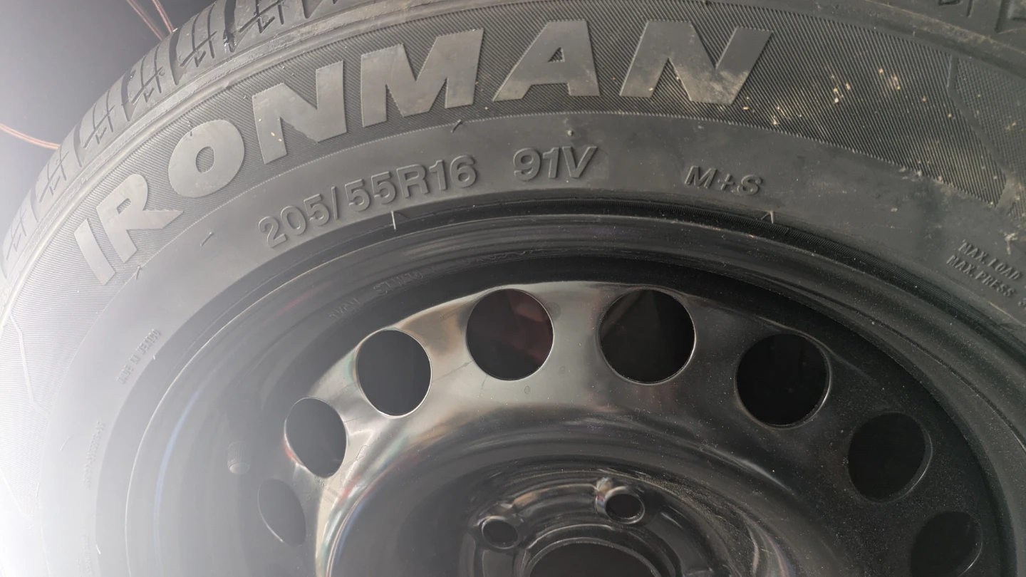 Original Black Alloy Rims & New Tires - photo 5