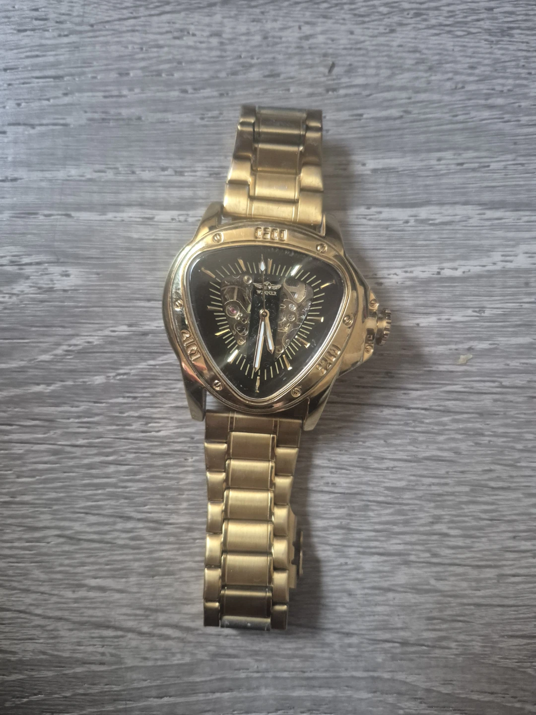 WINNER ... Watch - Gold Tone...