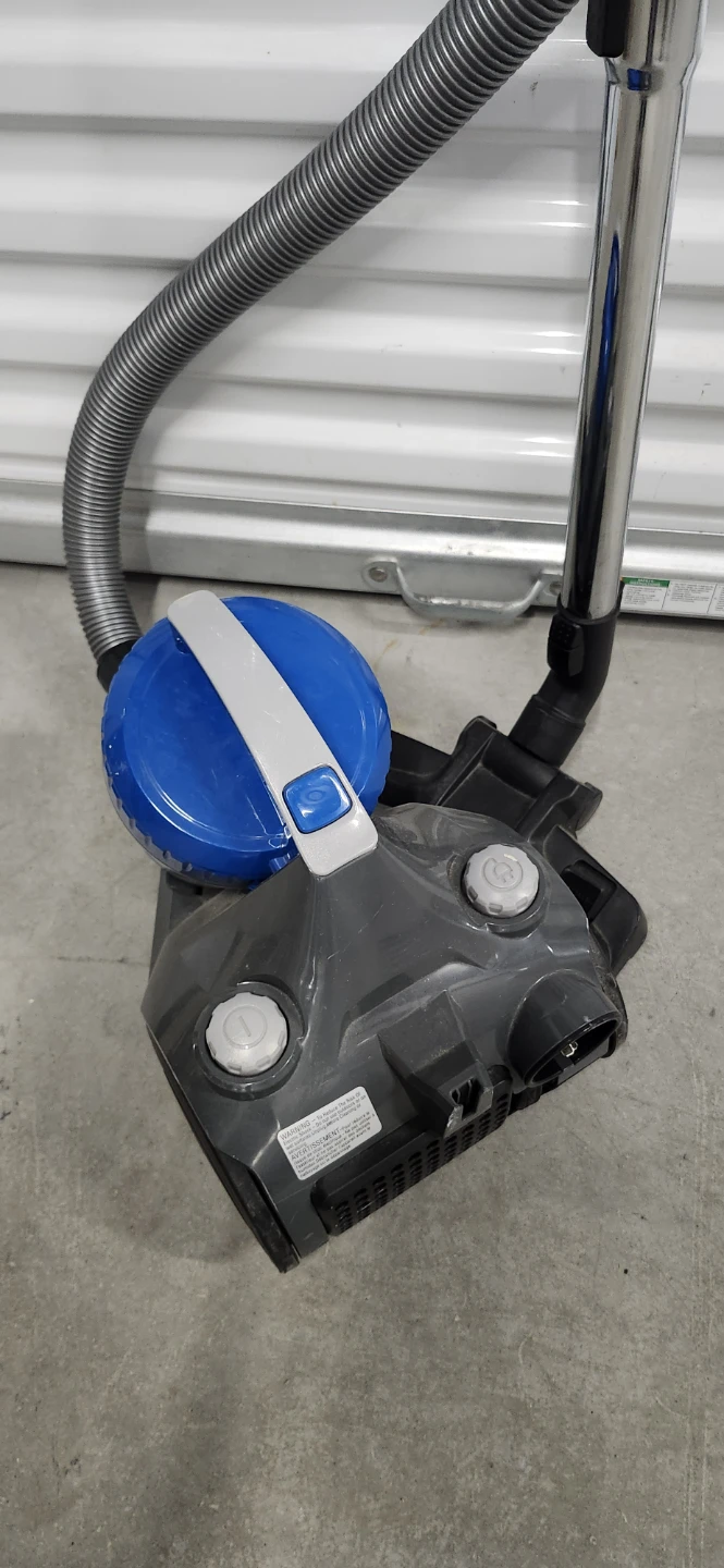 Vacuum - photo 2