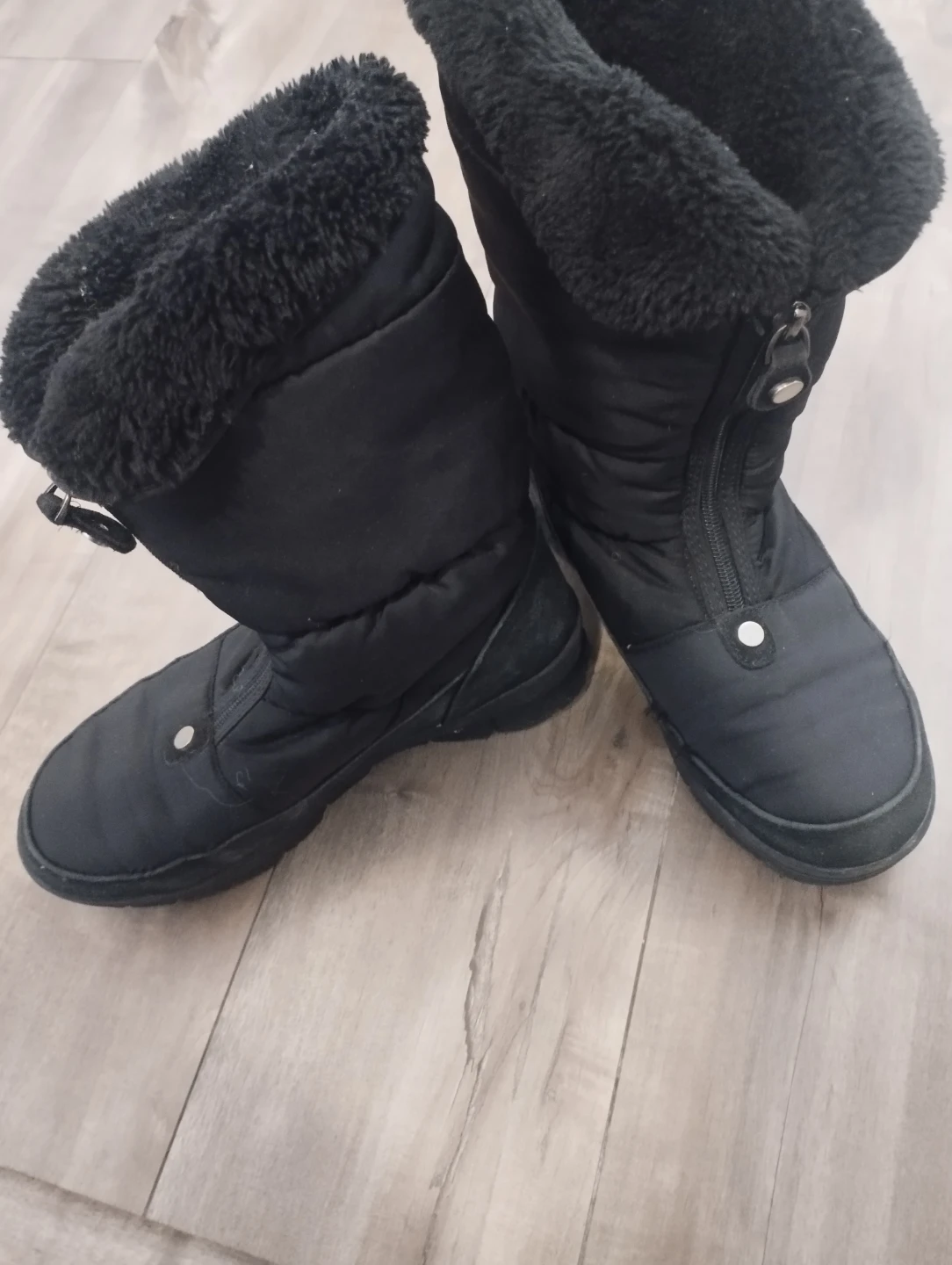 Kuiper Black Winter Boots - US Size 7