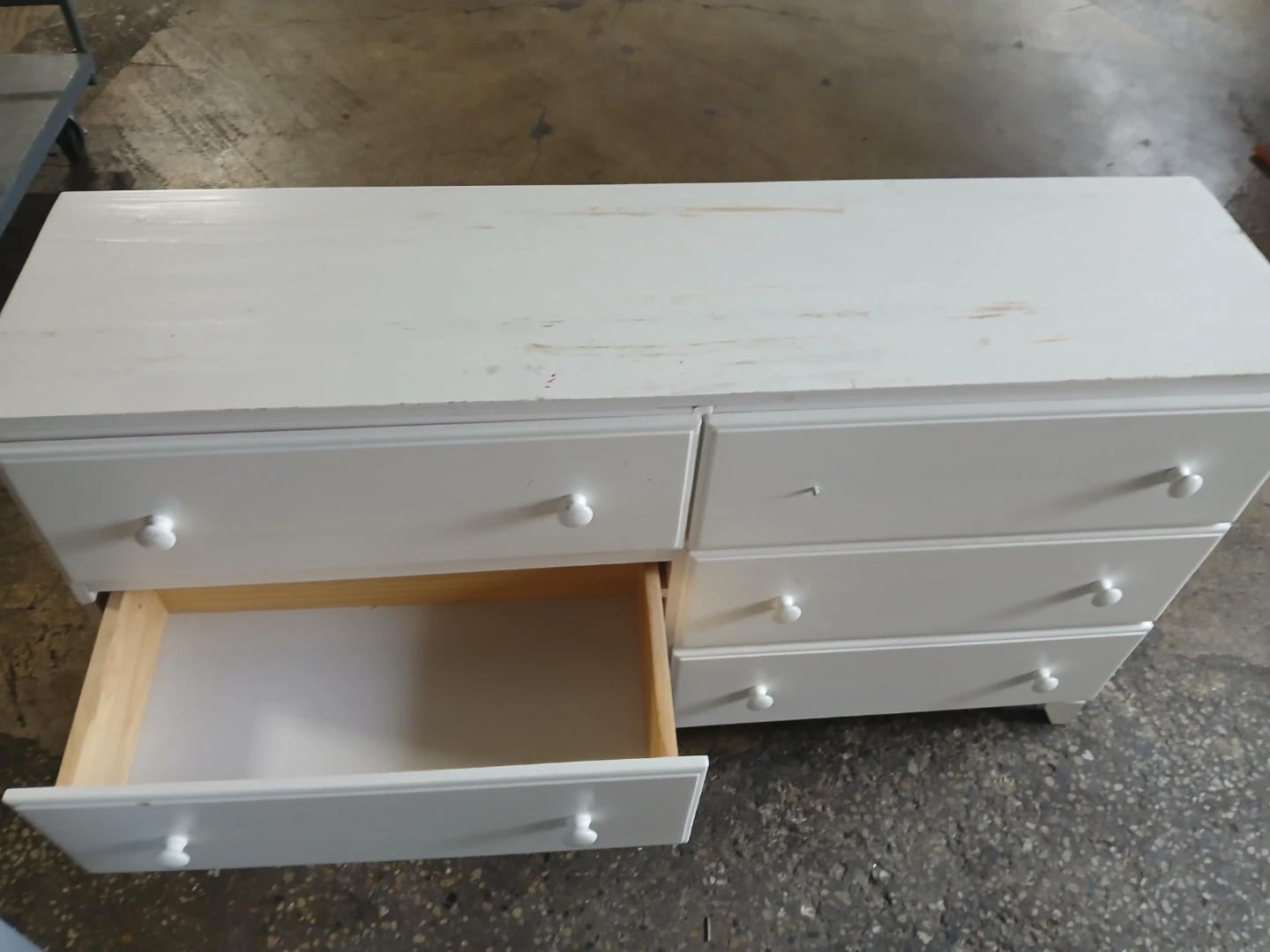 Dresser - photo 2
