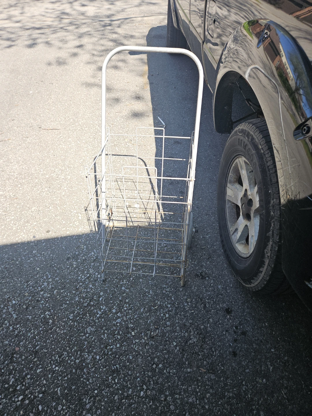 Vintage Wire Shopping Cart - photo 2