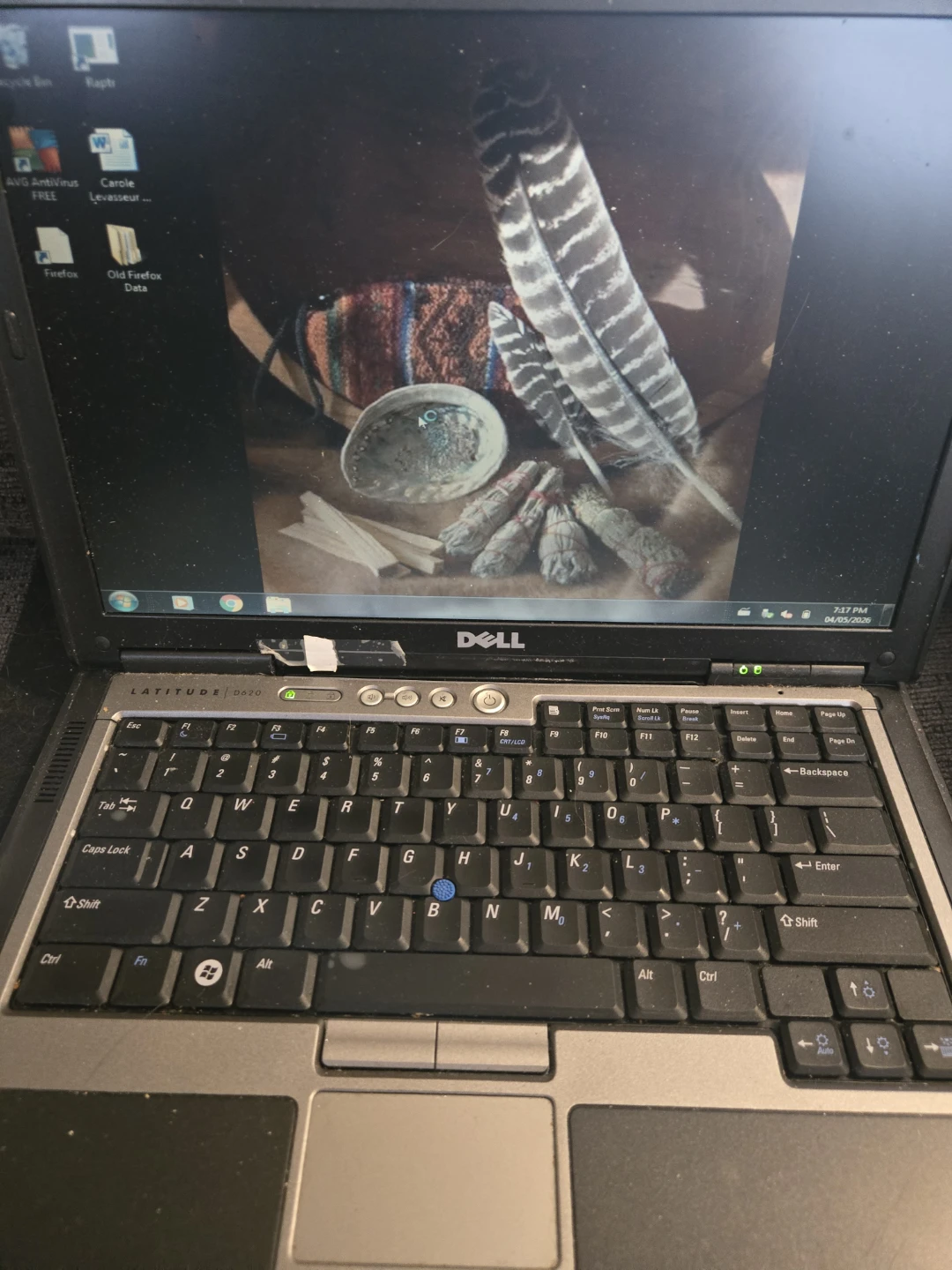 Dell Latitude E6520 Laptop - photo 3
