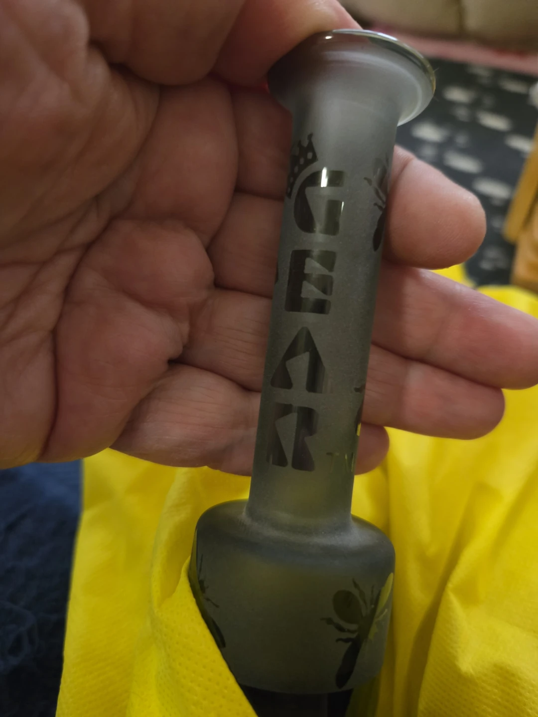 Frosted Glass Bong with Bee Design - photo 2