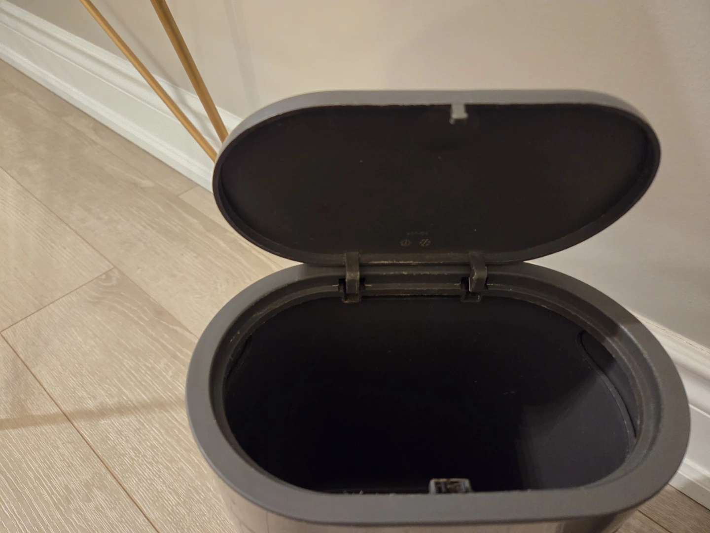Set of 2 Stainless Steel Pedal Bins and Toilet Brush Holder - photo 5