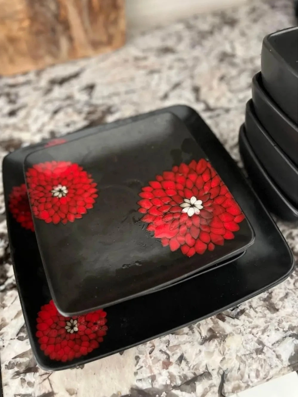 Black Square Plates with Red Floral Design - photo 5