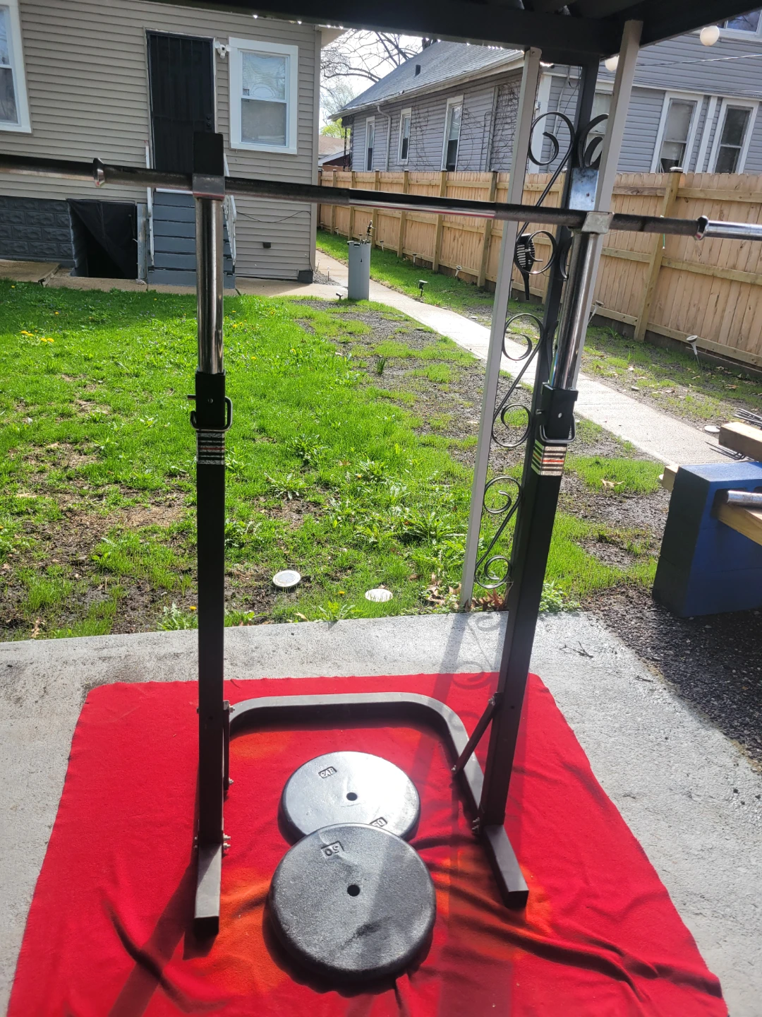 100LBs. 1" HOLE. 2-50s. PLATES    5' STRAIGHT BAR.SQUAT RACK - photo 2