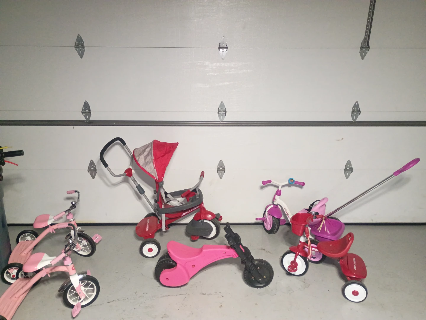 Radio Flyer Tricycles and Wagon - photo 3