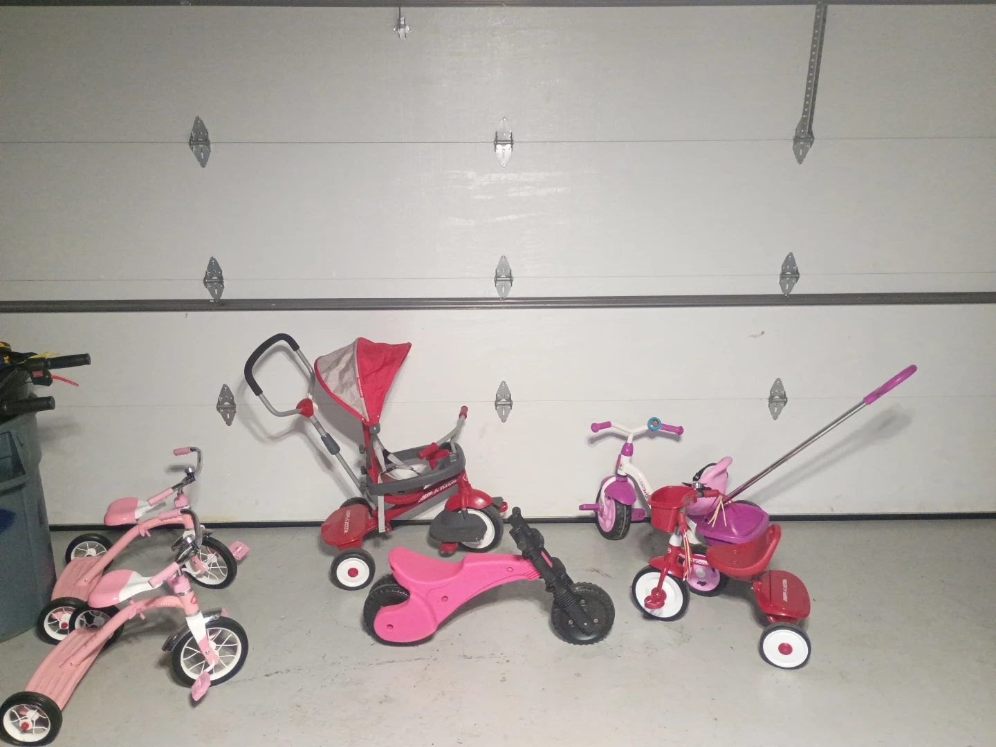 Radio Flyer Tricycles and Wagon - photo 4