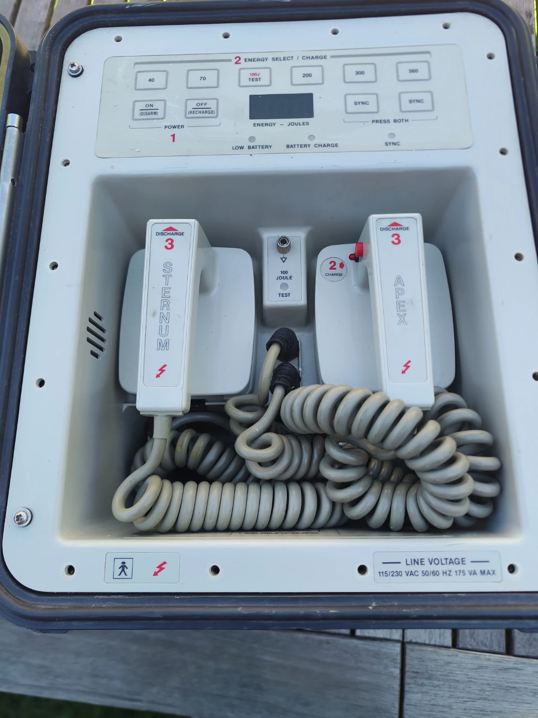 HP Cardiac Science G3 AED Defibrillator - photo 2