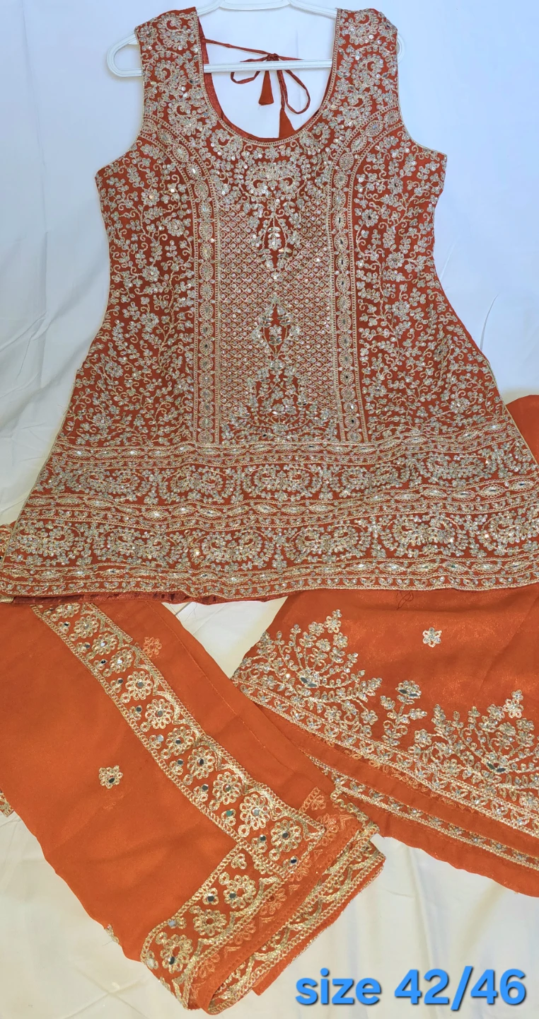 Embroidered Kurti and palazzo pants set - photo 4