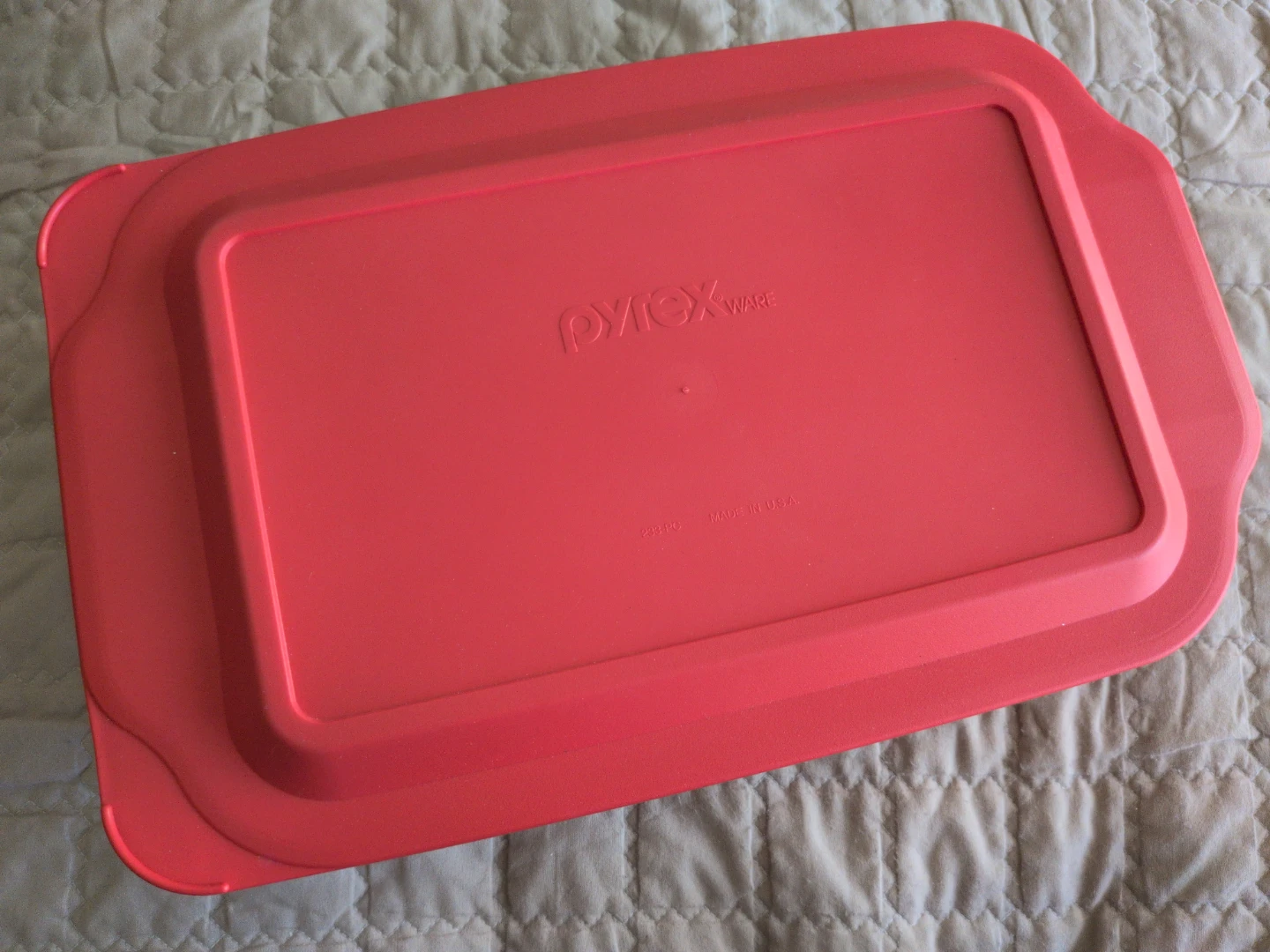 Pyrex Glass Baking Dish with Red Lid