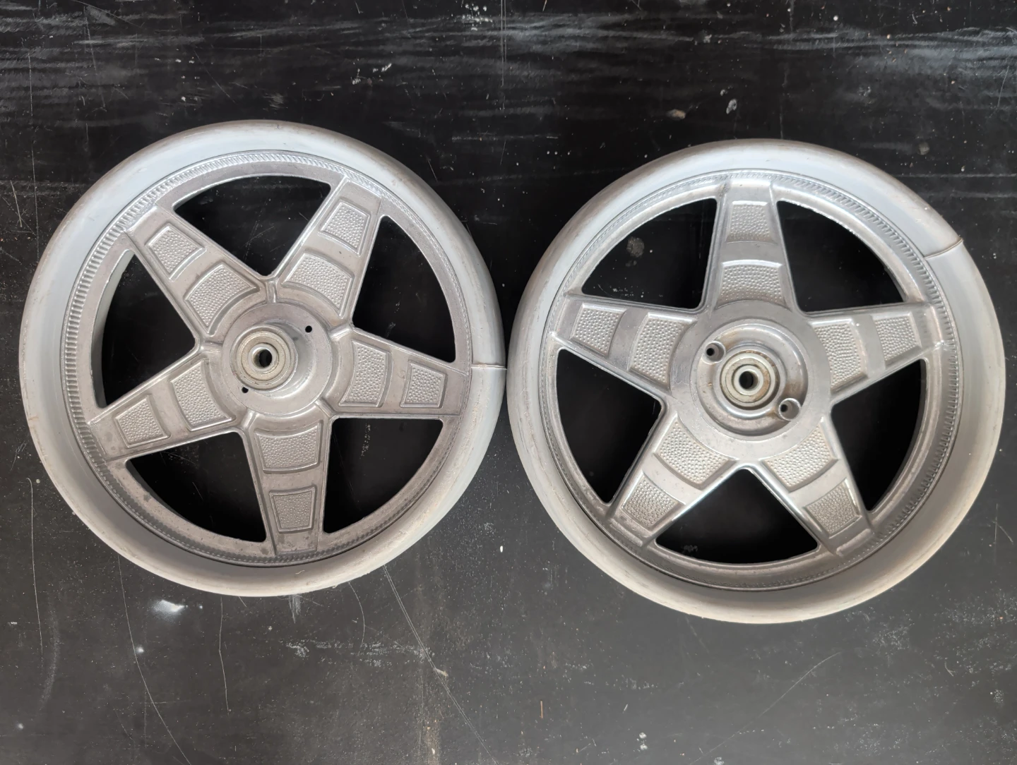Bag boy replacement wheels and tires