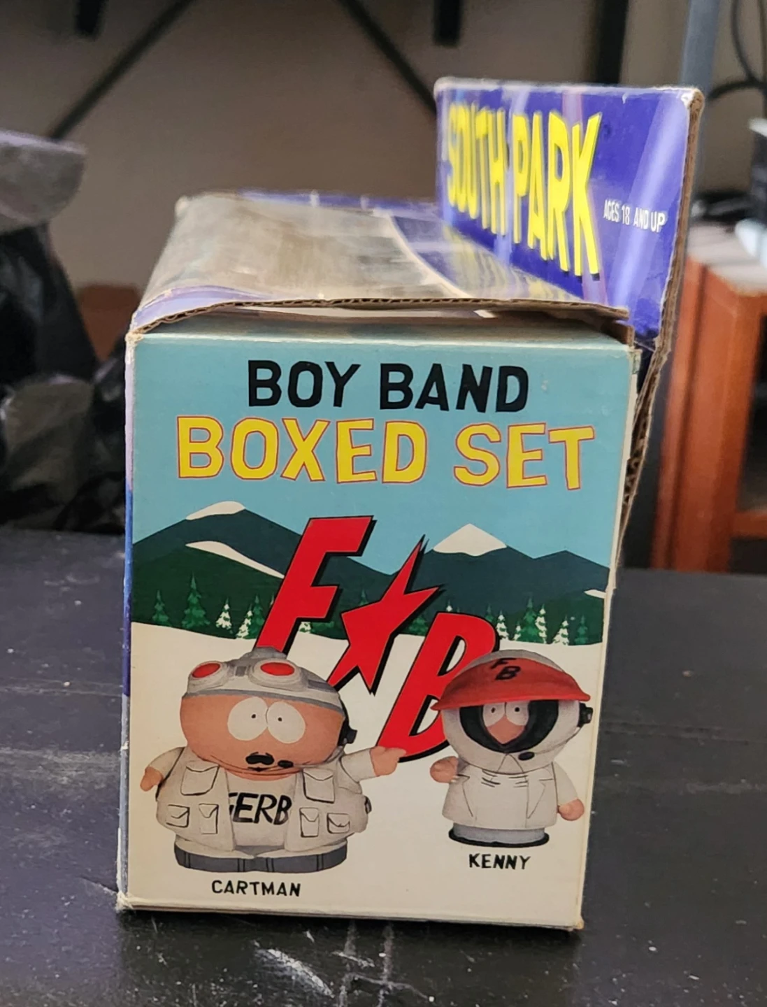South Park Fingerbang Boy Band Boxed Set (Mezco Series 4) - photo 3