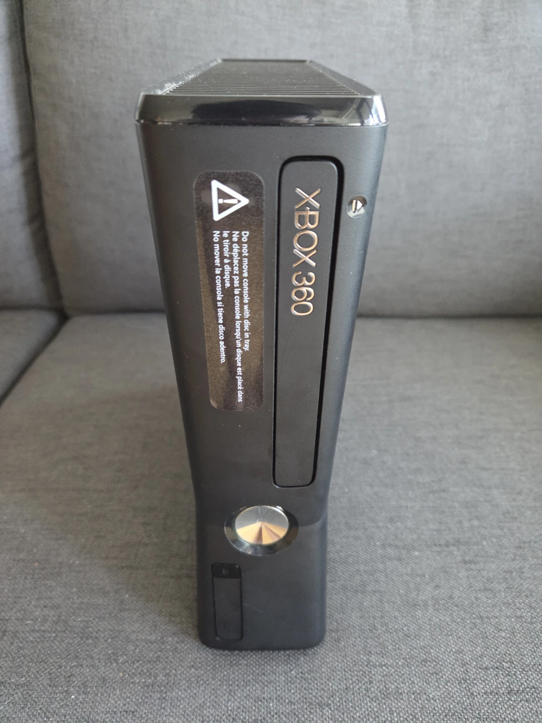 Xbox 360 S Console Only (no cables and controllers)