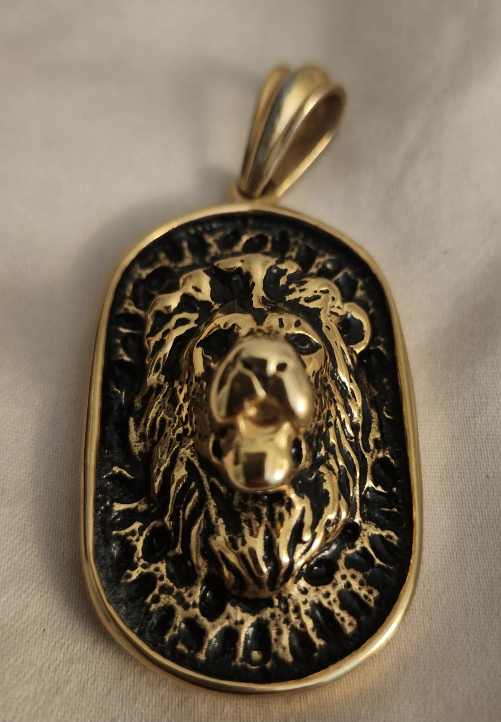 Gold Tone Lion Head Pendant - photo 3