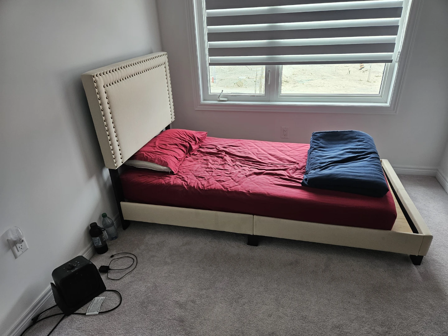 Tufted Headboard Bed Frame