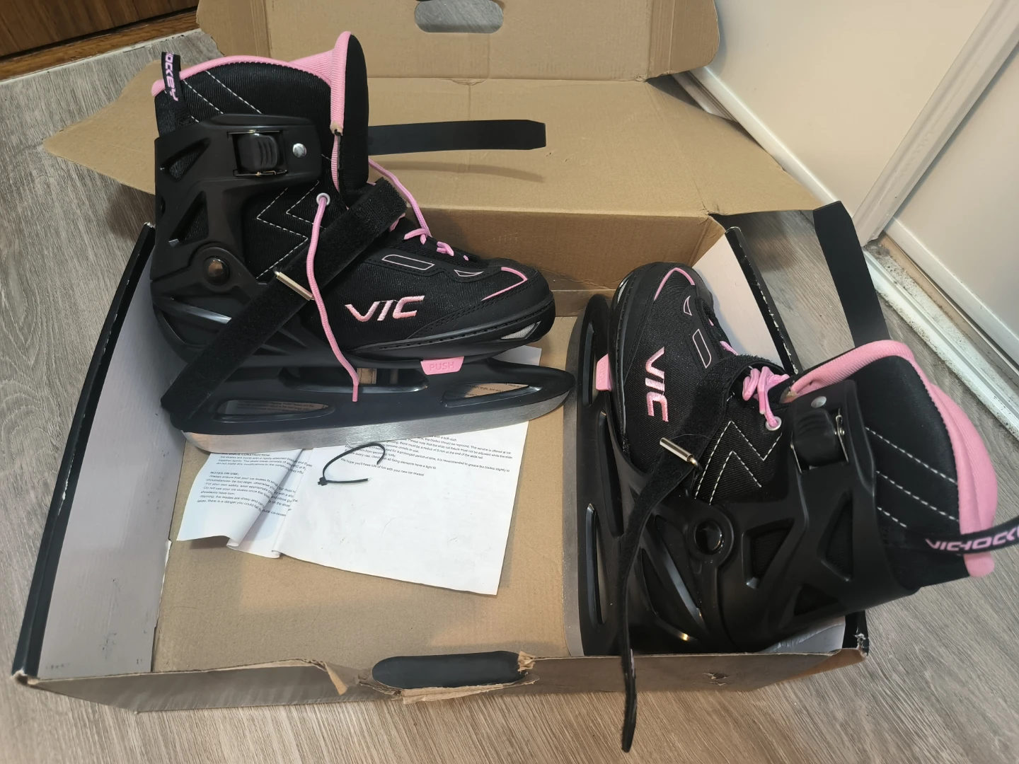 Vic Hockey Skates Black/Pink - photo 2