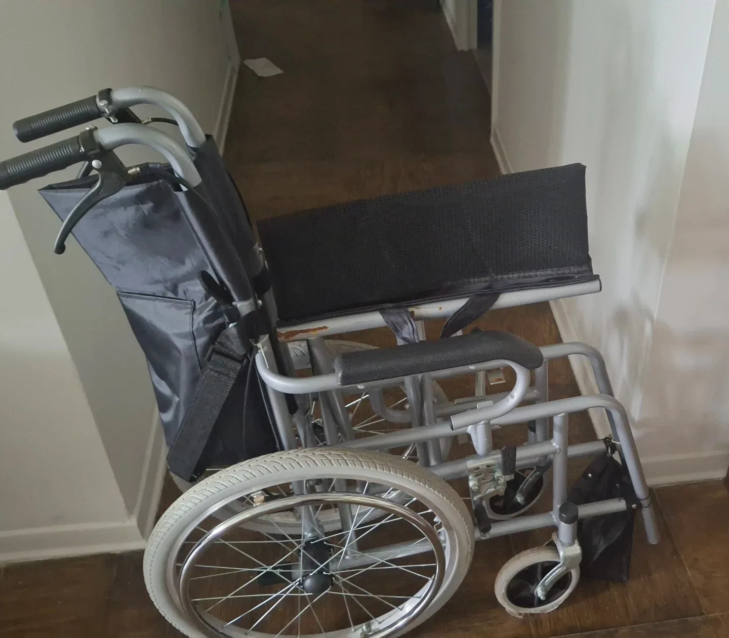 Wheelchair - photo 2