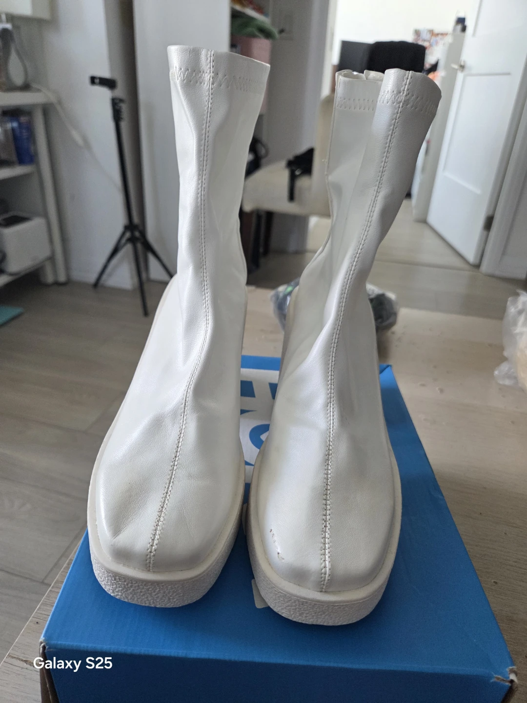 Hoka Women's W Bondi SR Platform Boots - photo 2