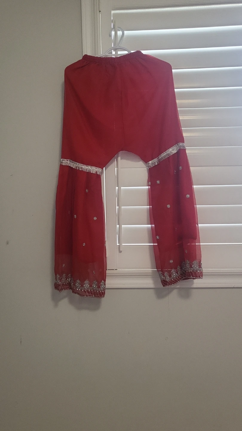 Red Embroidered Kurti and Sharara Set age 11-13 years old - photo 5