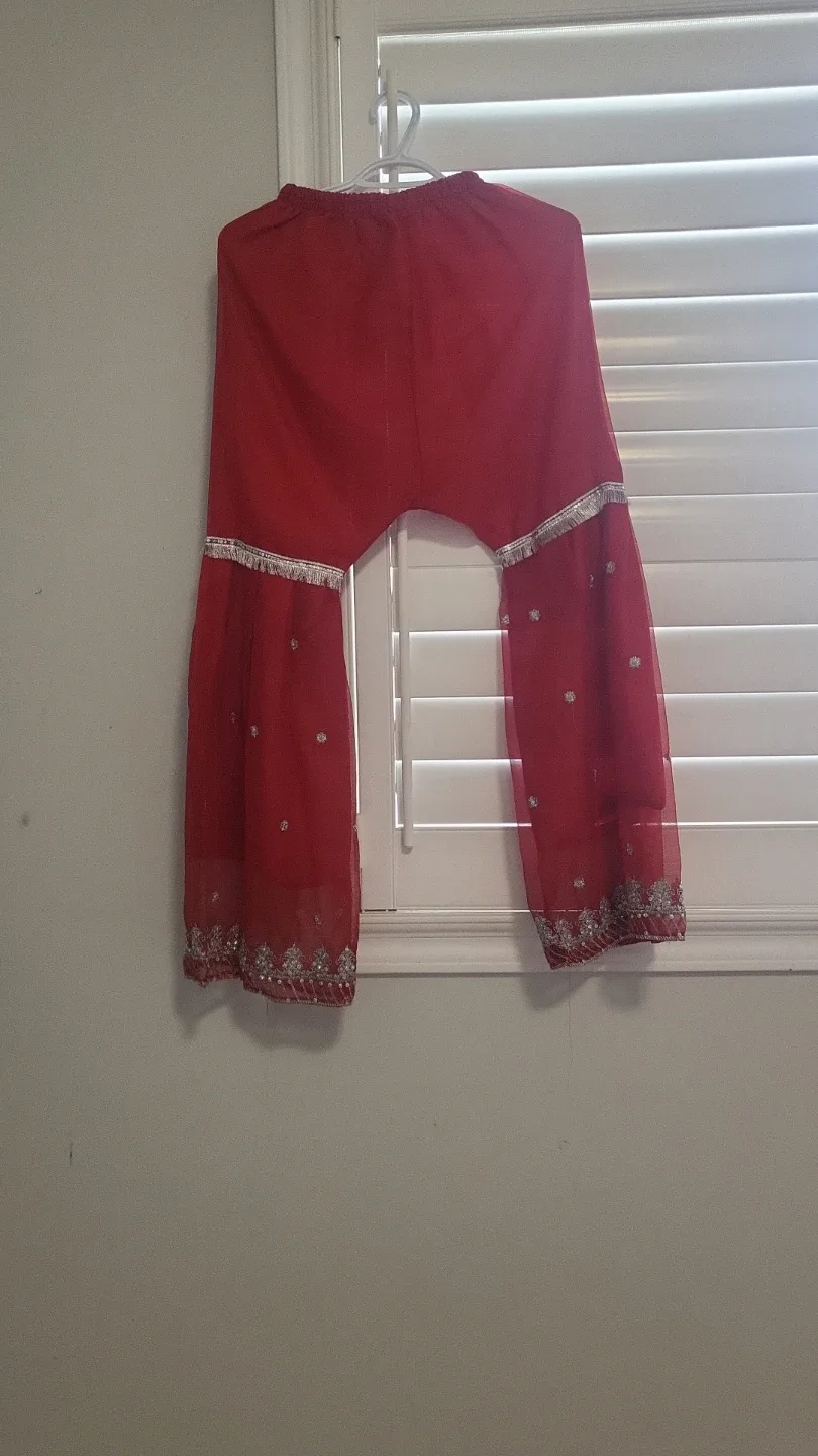 Red Embroidered Kurti and Sharara Set age 11-13 years old - photo 5
