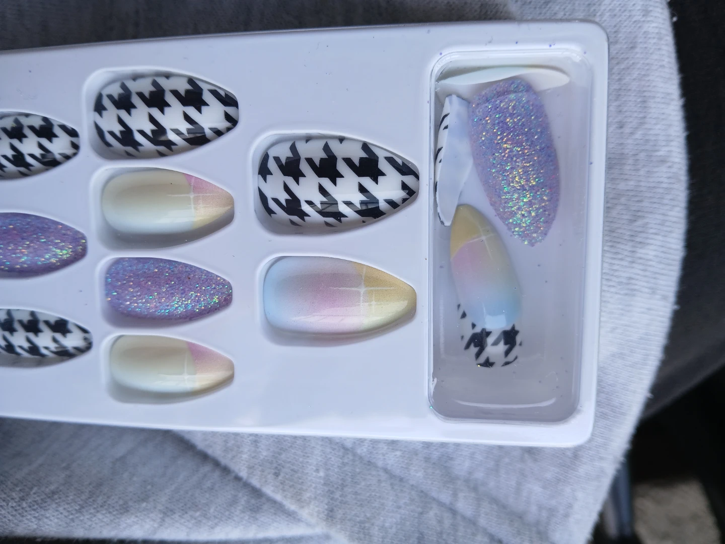 SHOW TIME Press-On Nails - mix - photo 2
