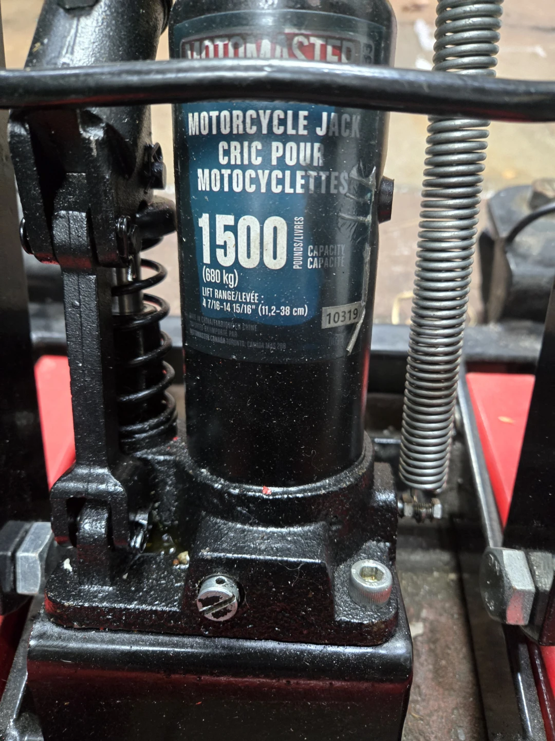 Motomaster Motorcycle Jack 1500 lb Capacity - photo 3