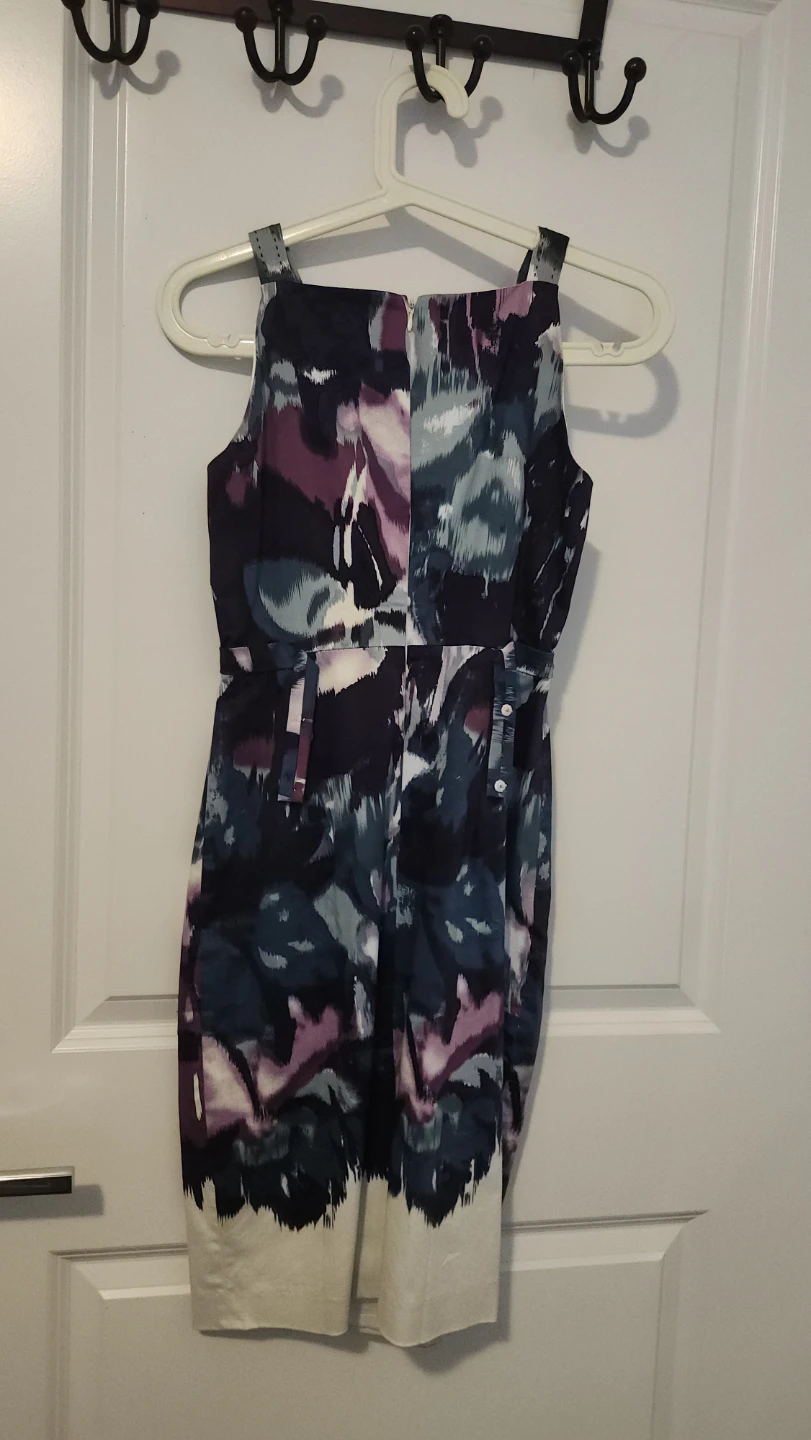 Sleeveless Abstract Print Sheath Dress