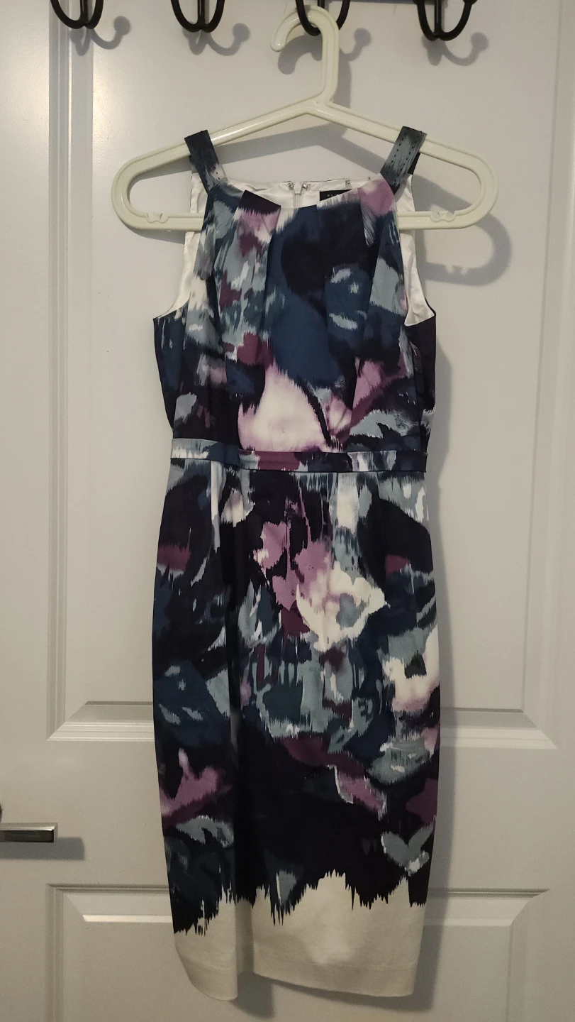 Sleeveless Abstract Print Sheath Dress - photo 2