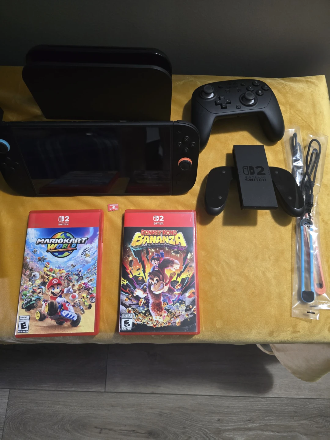 Nintendo Switch 2 Bundle played less than 10 hours original box! - photo 4