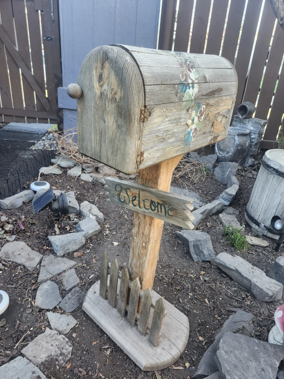Wooden Mailbox with "Welcome" Sign - photo 4