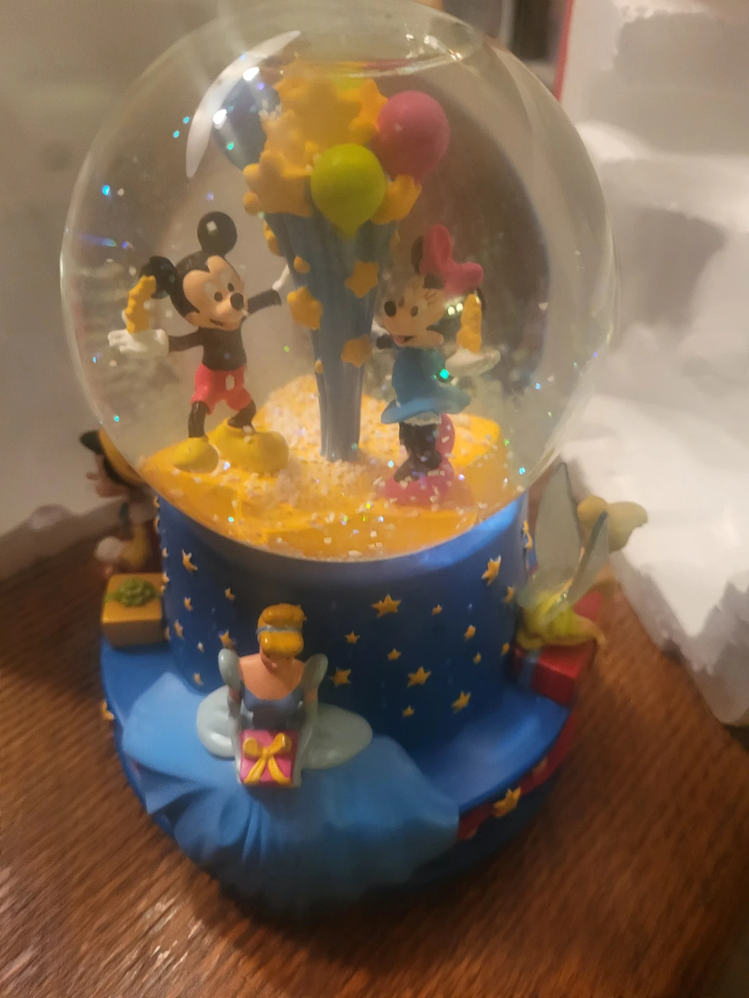 Disney Characters Snow Globe - photo 3