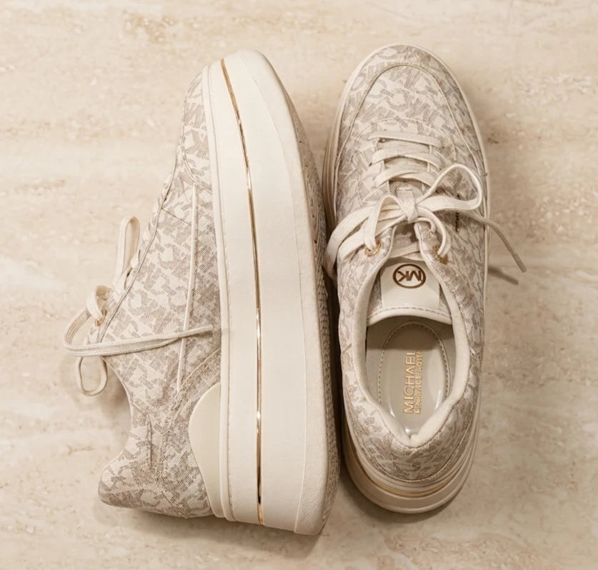 Micheal Kors women's Shoe