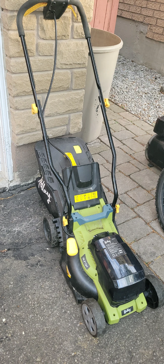 Radley 40V Max Cordless Lawn Mower (2x20V)